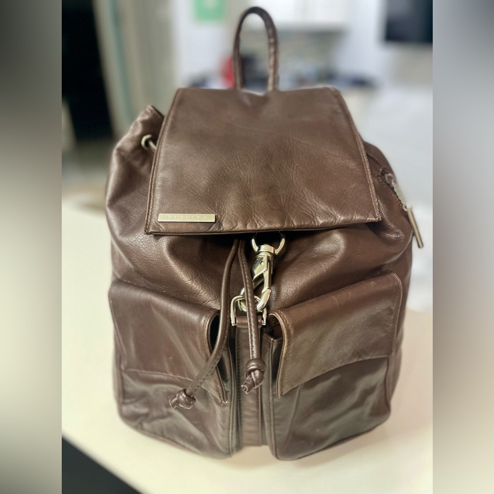 Vintage Perlina chocolate brown leather backpack.